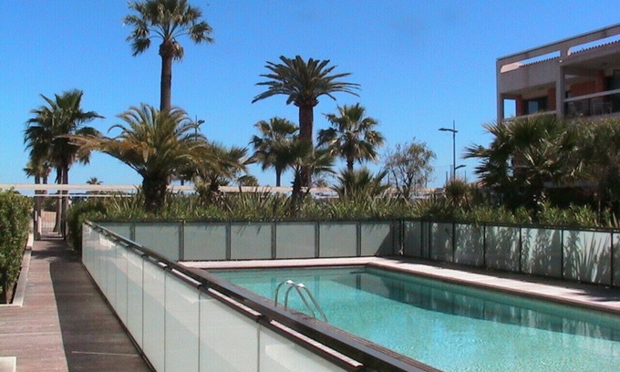 Villeneuve Loubet Beach Apartment | 2 Pieces in Luxurious Residence Royal Cap, sea and swimming pools