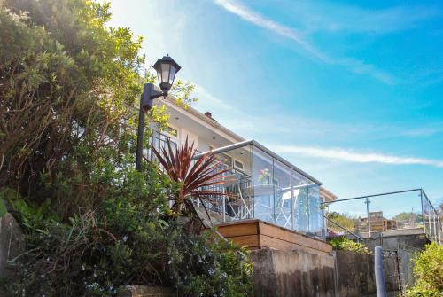 Salcombe House | 2 Rockmount