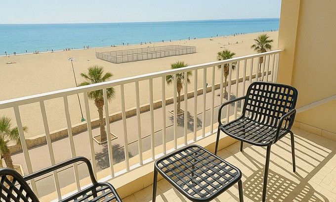 Mediterranee Apartment | 2-room apartment with balcony, seafront, fully equipped