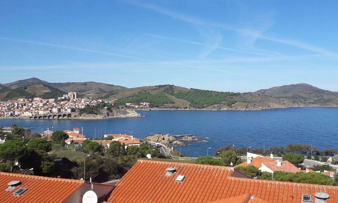 Banyuls-sur-Mer Apartment | 2-room apartment with air conditioning and parking in Banyuls-sur-Mer