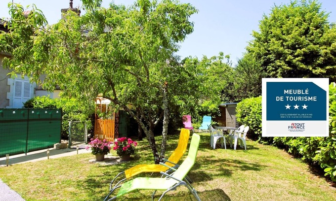 Saint-Honore-les-Bains Apartment | 2-room duplex with private terrace and KIT Bébé