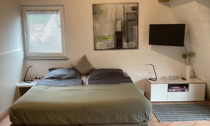 Refrath Apartment | 2 room maisonette vacation apartment Refrath