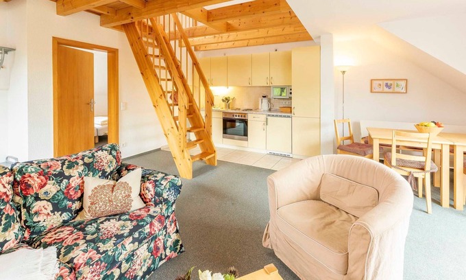 Muritz Apartment | 2-room vacation apartment, 6 persons, balcony, upper floor (14) - Müritzparadies - Feriendorf