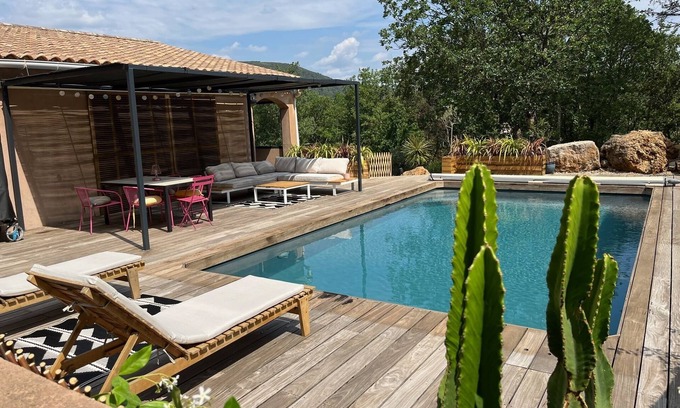 Meounes-les-Montrieux Apartment | 2 ROOMS WITH SWIMMING POOL IN A VILLA IN THE HEART OF NATURE ABSOLUTE CALM
