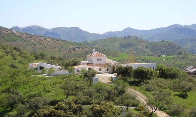 Riogordo Cottage | 2 Small cottages with pool
