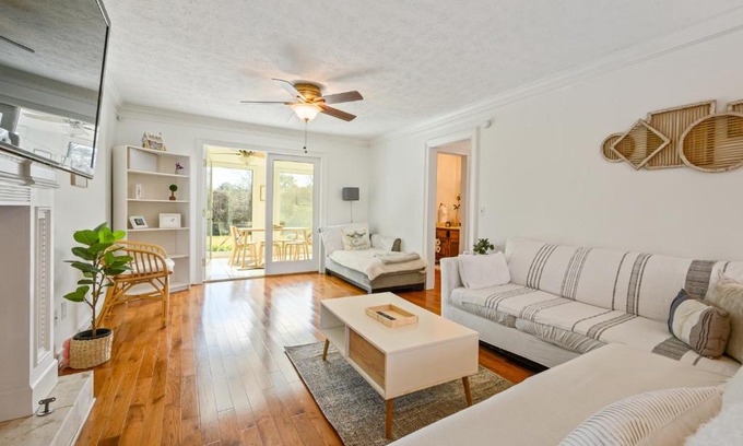 Town Center House | 2 Story Home With Sunroom & Cozy Deck Close To KSU