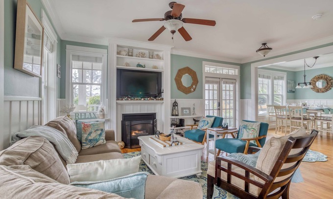 Lincoln City House | 2 Story Olivia Beach Beauty-Close to Beach-BBQ-Carriage House