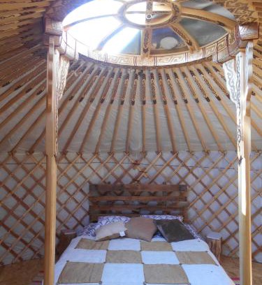 Druyes-les-Belles-Fontaines Other | 2 Yourtes au naturel
