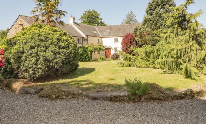 Castlemorris House | 2 Yr Hen Felin