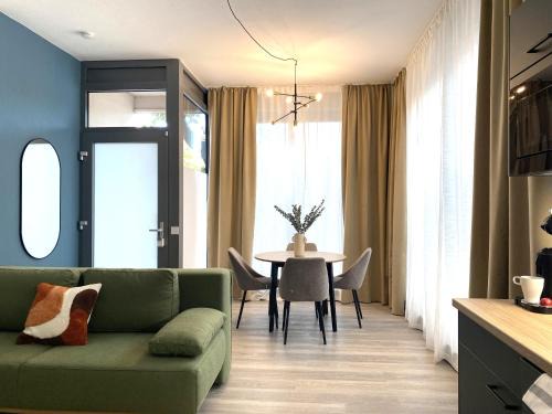 Mitte Apartment | 2-Zimmer Apartment - Parken - Nähe Stadtpark, Altstadt, U-Bahn
