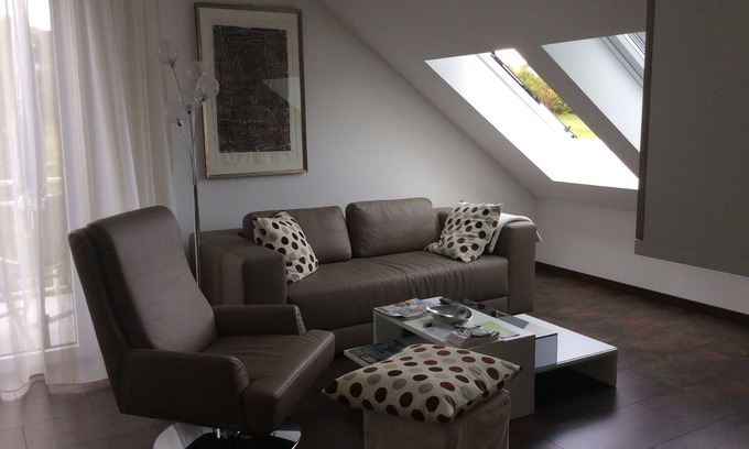 Hertingen Apartment | 2-zimmer Ferienwohnung mit Hotel-service