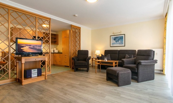 Seebad Bansin Apartment | 2-zimmer Ferienwohnung in Bester Strandlage mit Balkon Inkl. Saunanutzung