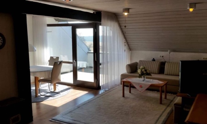 Uehlingen-Birkendorf Apartment | 2-Zimmer-Wohnung "Alpenblick", 75qm, 1 Schlafzimmer, max. 4 Personen
