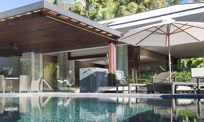 Port Douglas House | 20 Beachfront Mirage | Luxury Tropical Living