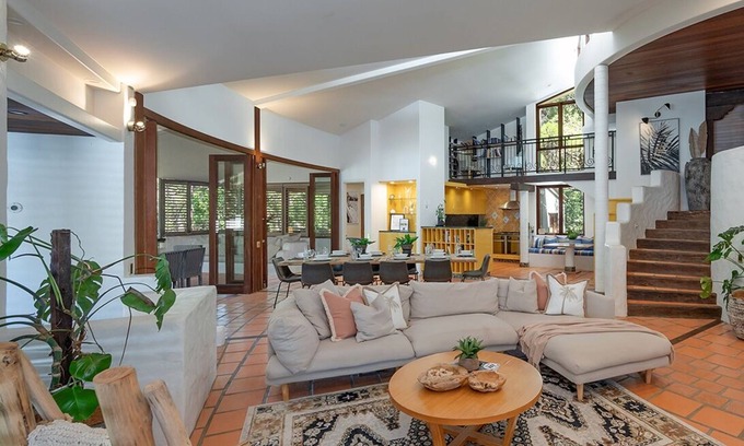 Noosa Heads House | 20 Little Cove 4BR Home + Pool + Pool table