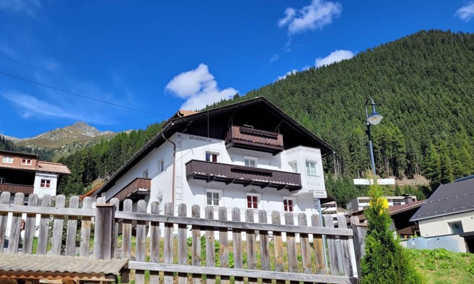 Mathon Apartment | 20 m² Apartment ∙ 1 bedroom ∙ 2 guests