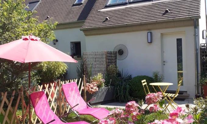 Arbonne-la-Foret House | 20 m² Gîte ∙ 1 bedroom ∙ 2 guests