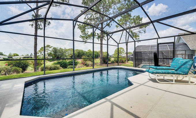 Haines City House | 20 Mi to Disney Parks: Golf Getaway w/Lanai!