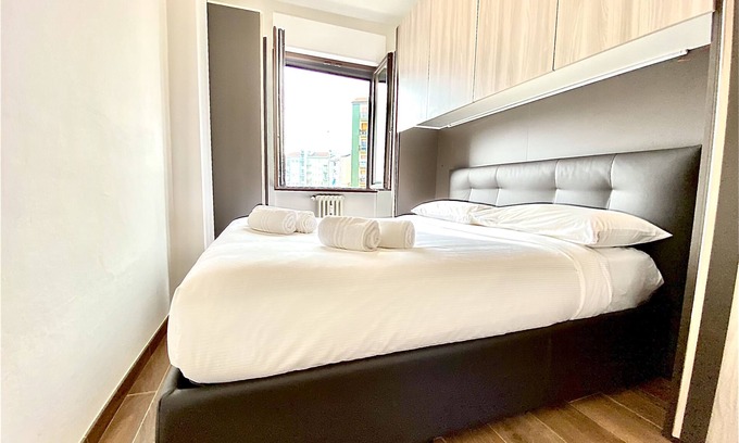 Comasina Apartment | [20 minutes from DUOMO] - ♛★♛ apartment with Suite