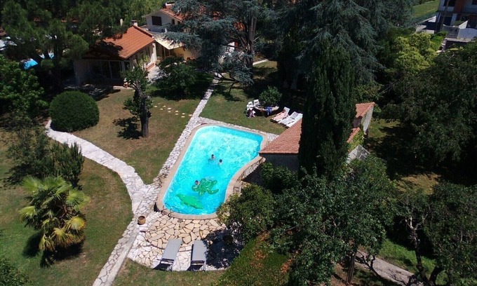 Castelginest House | 20 minutes from TOULOUSE, beautiful house of 200m2 in a park of 3500m2 swimming pool