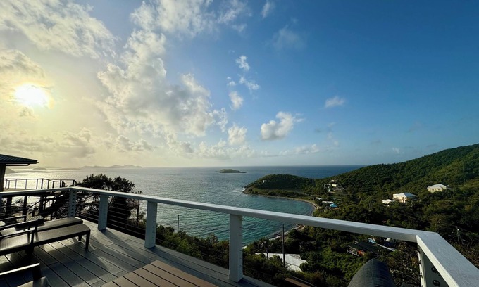Estate Enighed Villa | 20% remaining summer dates! Fall asleep to the sound of the ocean!