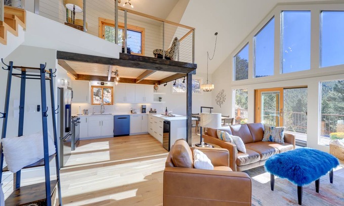 Conifer Mountain and Meadows House | 204 m² House ∙ 3 bedrooms ∙ 6 guests