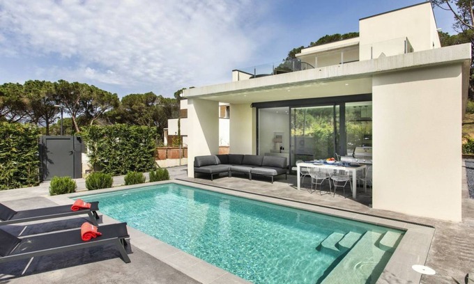 Sant Feliu de Guixols Other | 200 m² Accommodation ∙ 3 bedrooms ∙ 6 guests