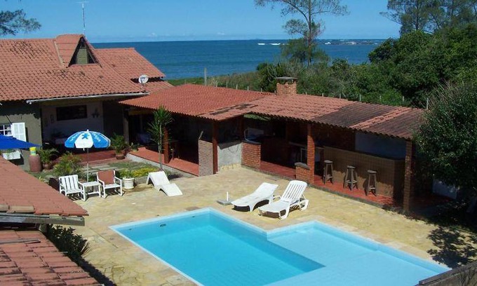 Rio das Ostras House | 200 m² House ∙ 1 bedroom ∙ 15 guests