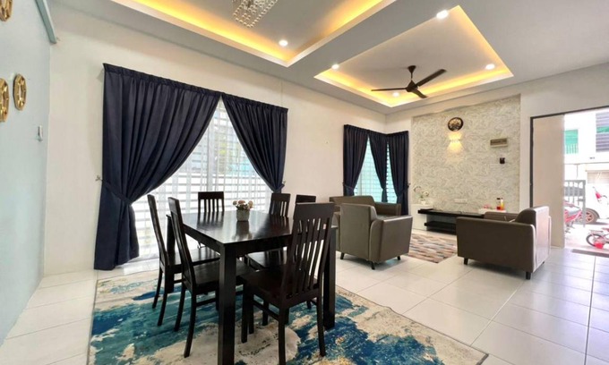 Kota Setar District House | 200 m² House ∙ 4 bedrooms ∙ 10 guests