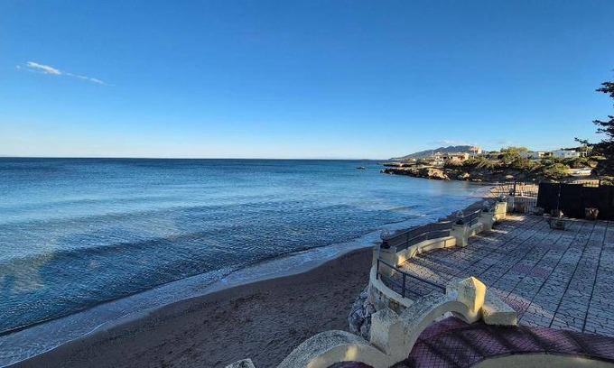 Spata-Artemida House | 200 m² House ∙ 3 bedrooms ∙ 11 guests