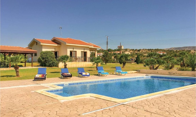 Maroni House | 200 m² House ∙ 4 bedrooms ∙ 8 guests