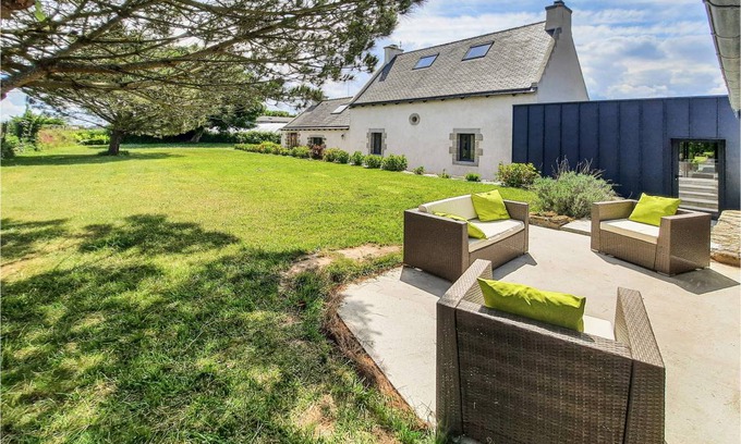 Kerlouet House | 200 m² House ∙ 5 bedrooms ∙ 10 guests