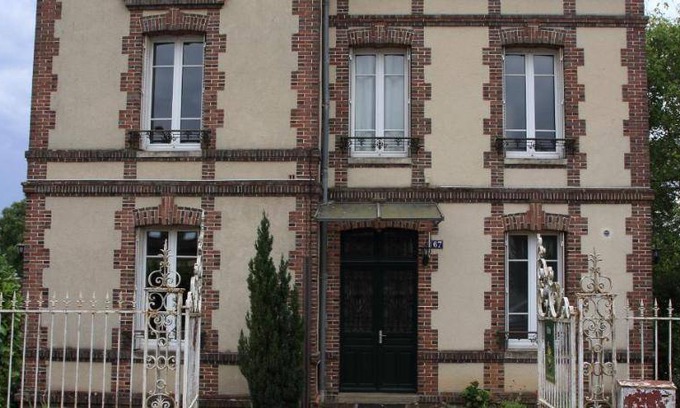 L'Aigle House | 200 m² House ∙ 5 bedrooms ∙ 12 guests