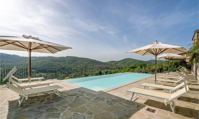 Anghiari House | 200 m² House ∙ 8 bedrooms ∙ 18 guests