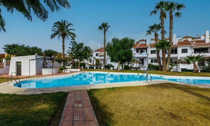 Torre del Mar House | 200 m² House ∙ 4 bedrooms ∙ 7 guests