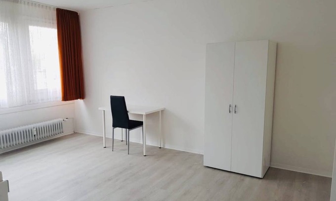 Stuttgart Resort | 200 m² Private room ∙ 1 bedroom ∙ 2 guests