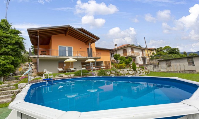 Besozzo Villa | 200 m² Villa ∙ 4 bedrooms ∙ 9 guests