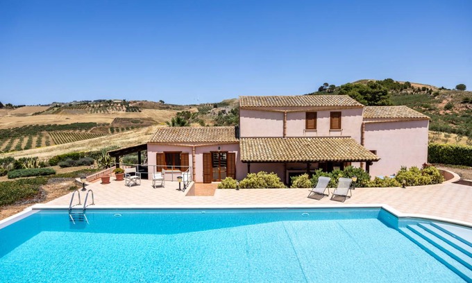 Mockarta Villa | 200 m² Villa ∙ 4 bedrooms ∙ 8 guests