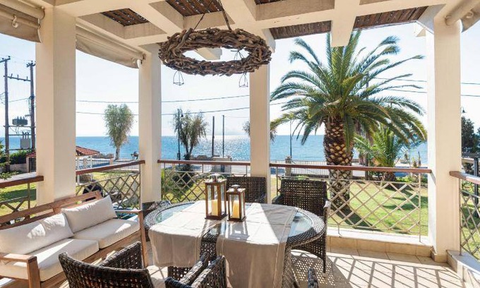 Metamorfosi Villa | 200 m² Villa ∙ 6 bedrooms ∙ 12 guests