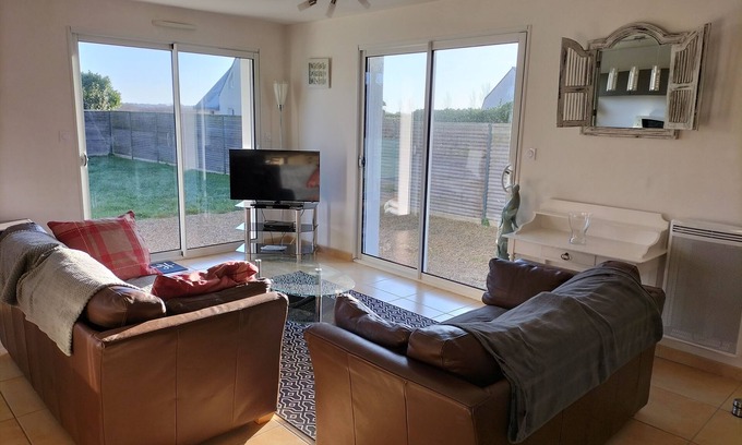 Penmarch House | 200 meters from PORS CARN beach, new 3-star single storey house