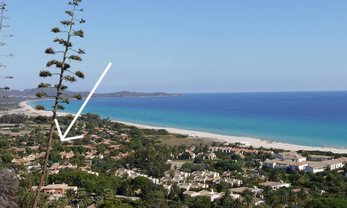Costa Rei Villa | 200 meters from the sea, sleeps 4. BBQ, outdoor shower. Discounted ship prices