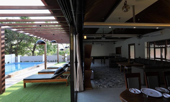 Chendhare Villa | 2000 m² Villa ∙ 5 bedrooms ∙ 25 guests