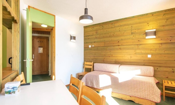 Doucy-Combelouviere Apartment | 200m from resort center, balcony, parking, tv, ski locker, 27m², Valmorel