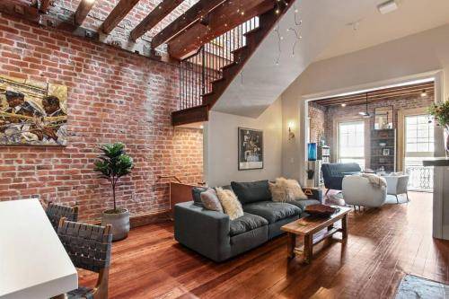 Lower Garden District Apartment | 201 m² Apartment ∙ 5 bedrooms ∙ 10 guests
