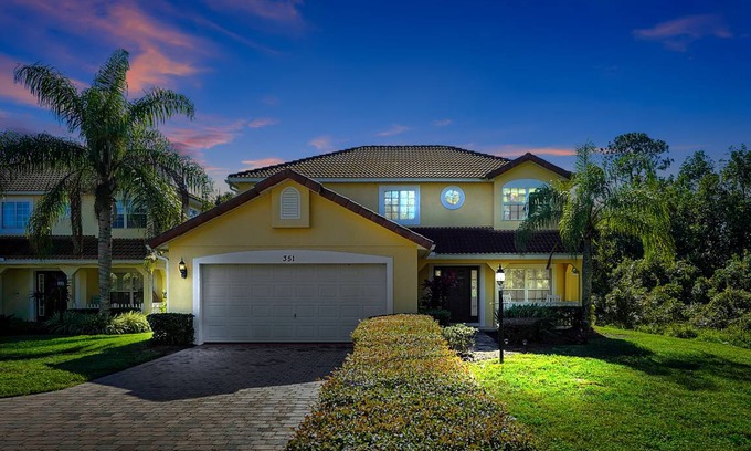 Lake Wilson Preserve House | 202 m² House ∙ 5 bedrooms ∙ 10 guests
