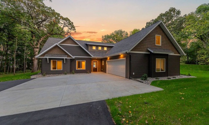 Pelican Rapids Cabin | 2023 Built Lake Home on Lake Lizzie with 250' Shoreline - 7 Beds