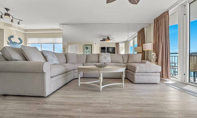 Windy Hill Condo | 2025 Specials*Windy Hill #1501*O/F End Unit Luxury*Endless Sky*Pool*Grill