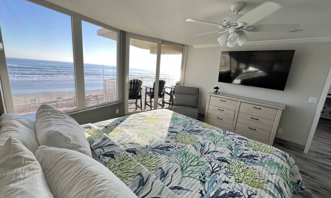 Daytona Beach Shores Condo | #203 2BR, 2KING BEDS, 1QMurphy, 2.5BA Max 6, #20 Dog, Discount 7nt, SPACIOUS
