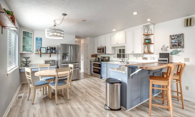 Lincoln City House | 203 m² House ∙ 5 bedrooms ∙ 15 guests