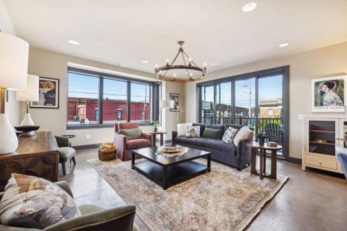 Lebanon Apartment | 204 East Main - Suite 201